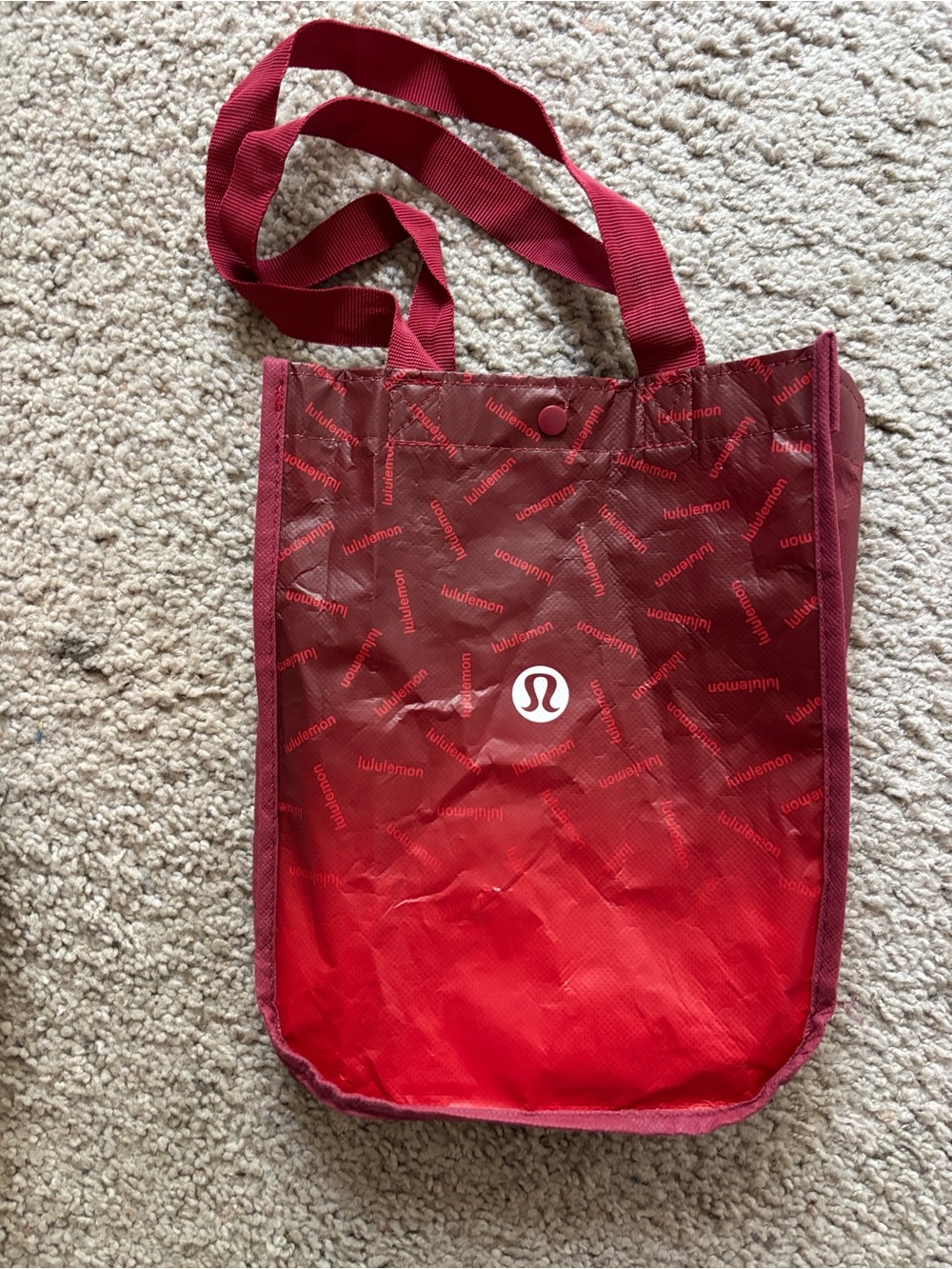 Three lululemon tote bags in fun colors - Picture 4 of 4